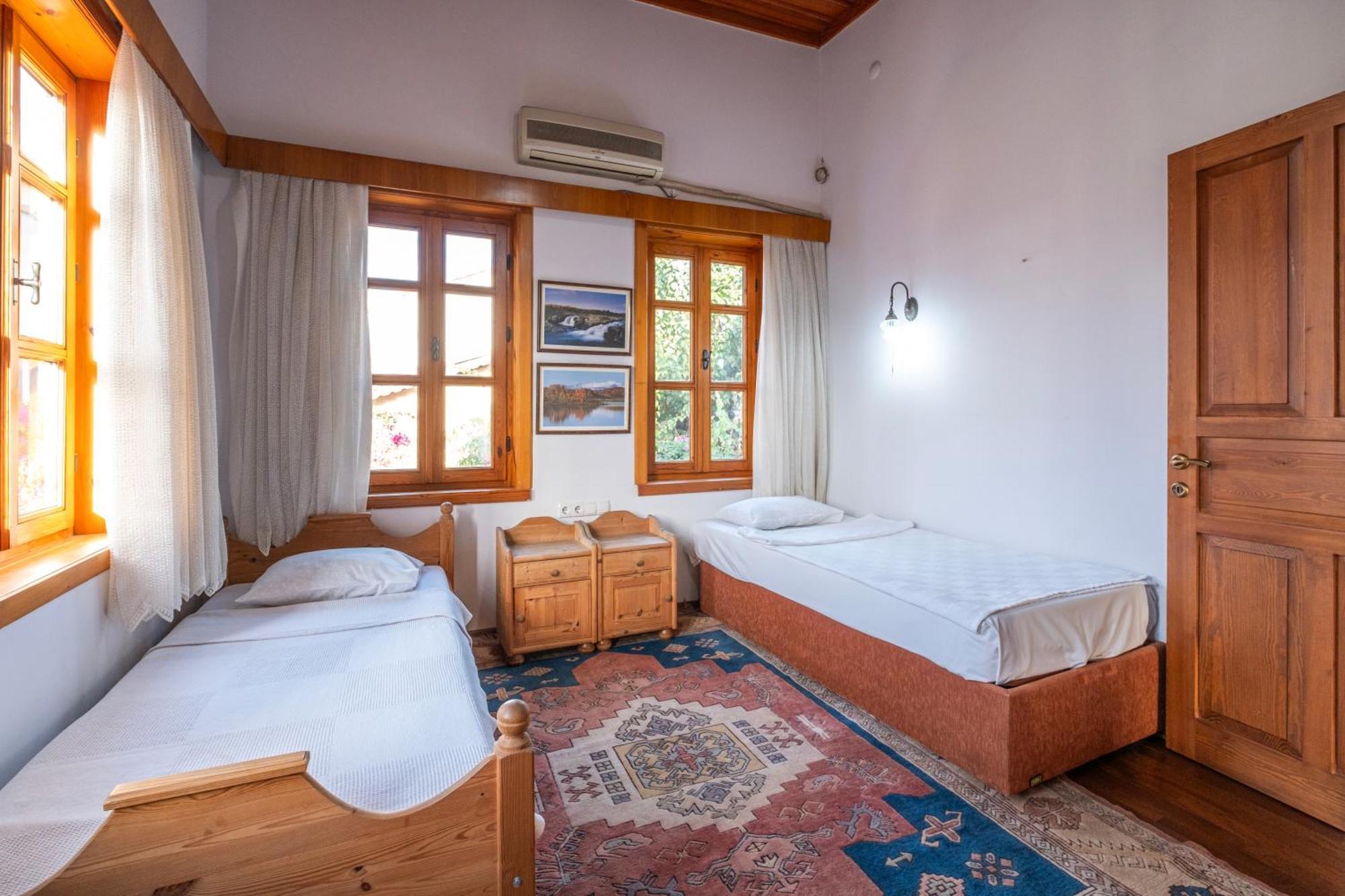 Otel Saye ' Kaleiçi&oldtown'