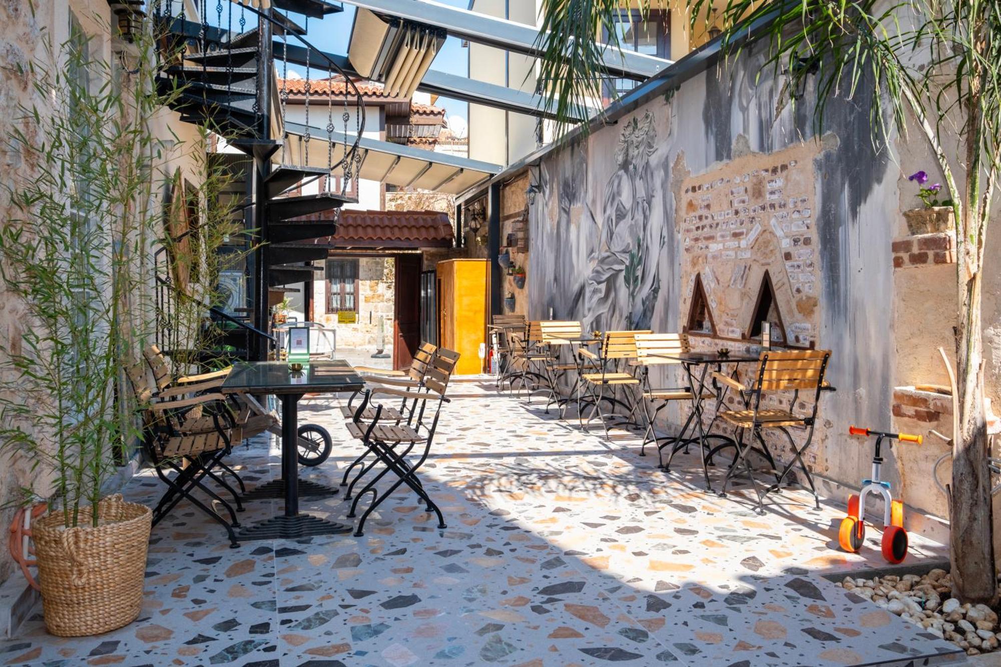 Saye ' Kaleiçi&oldtown'