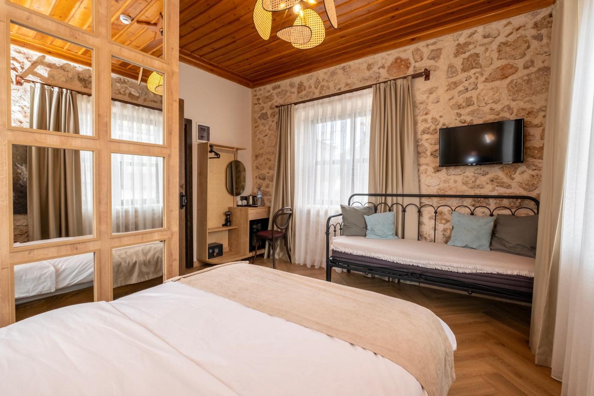 Otel Saye ' Kaleiçi&oldtown' Antalya